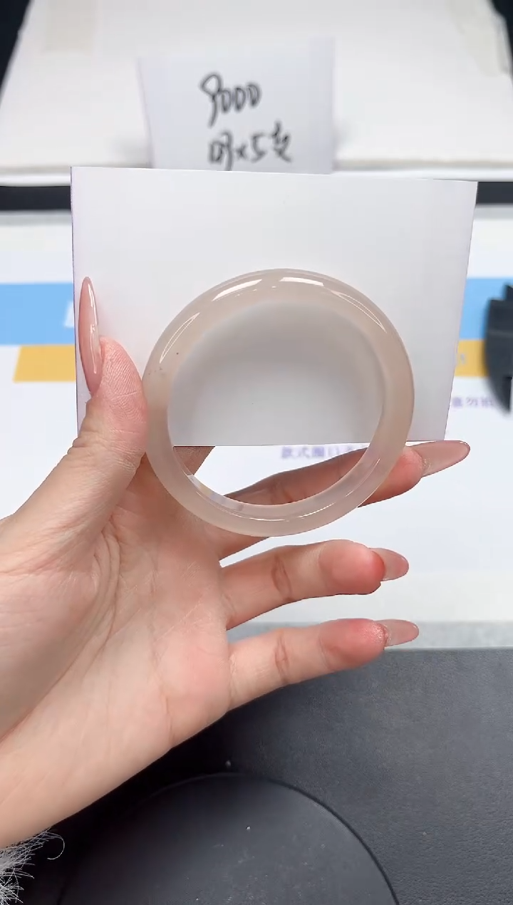 【闪购商品】石英质玉手镯未镶嵌59-54.7