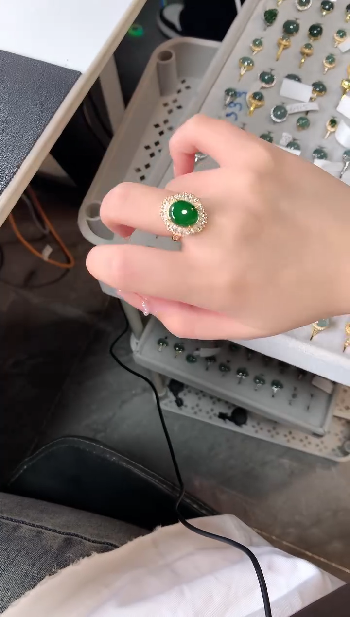 【闪购商品】翡翠戒指银S925镶嵌51241