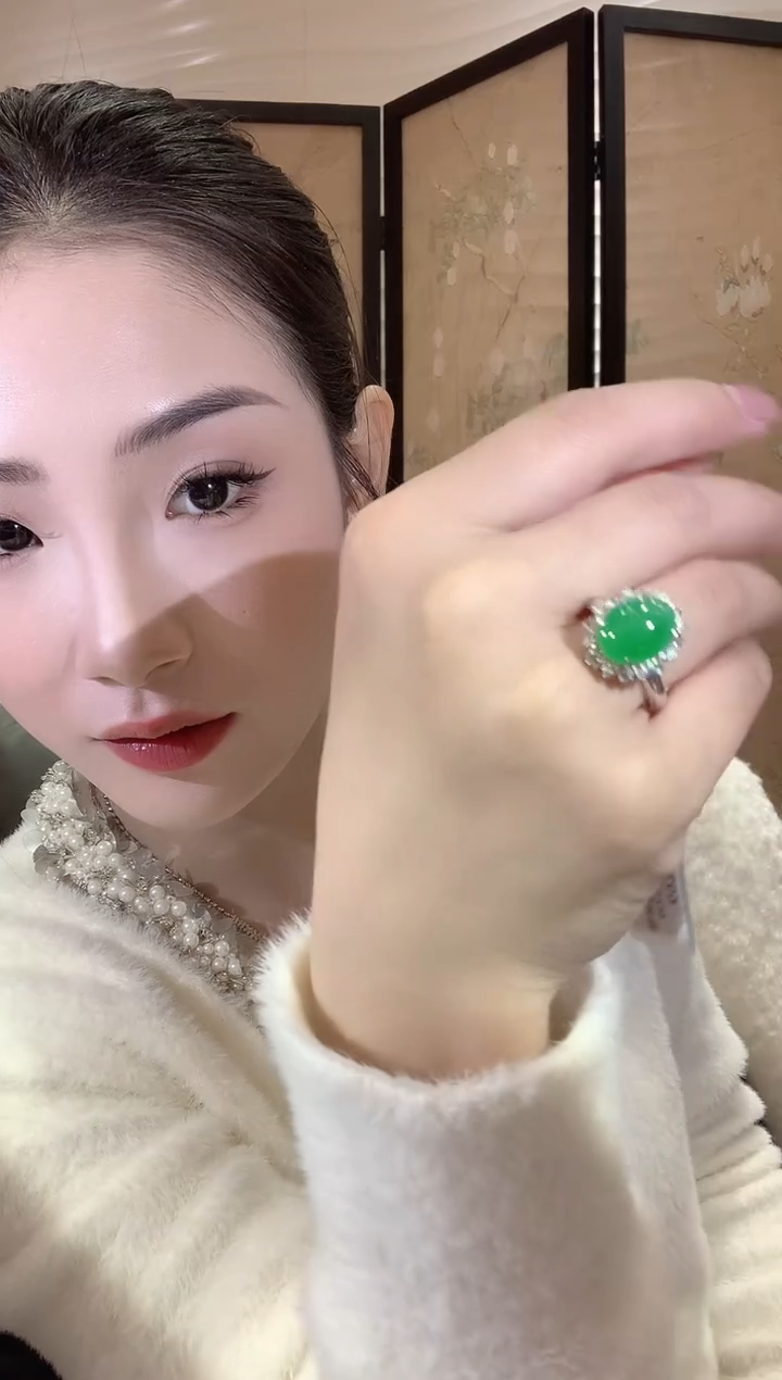 【闪购商品】翡翠戒指18K金镶嵌C63翡翠