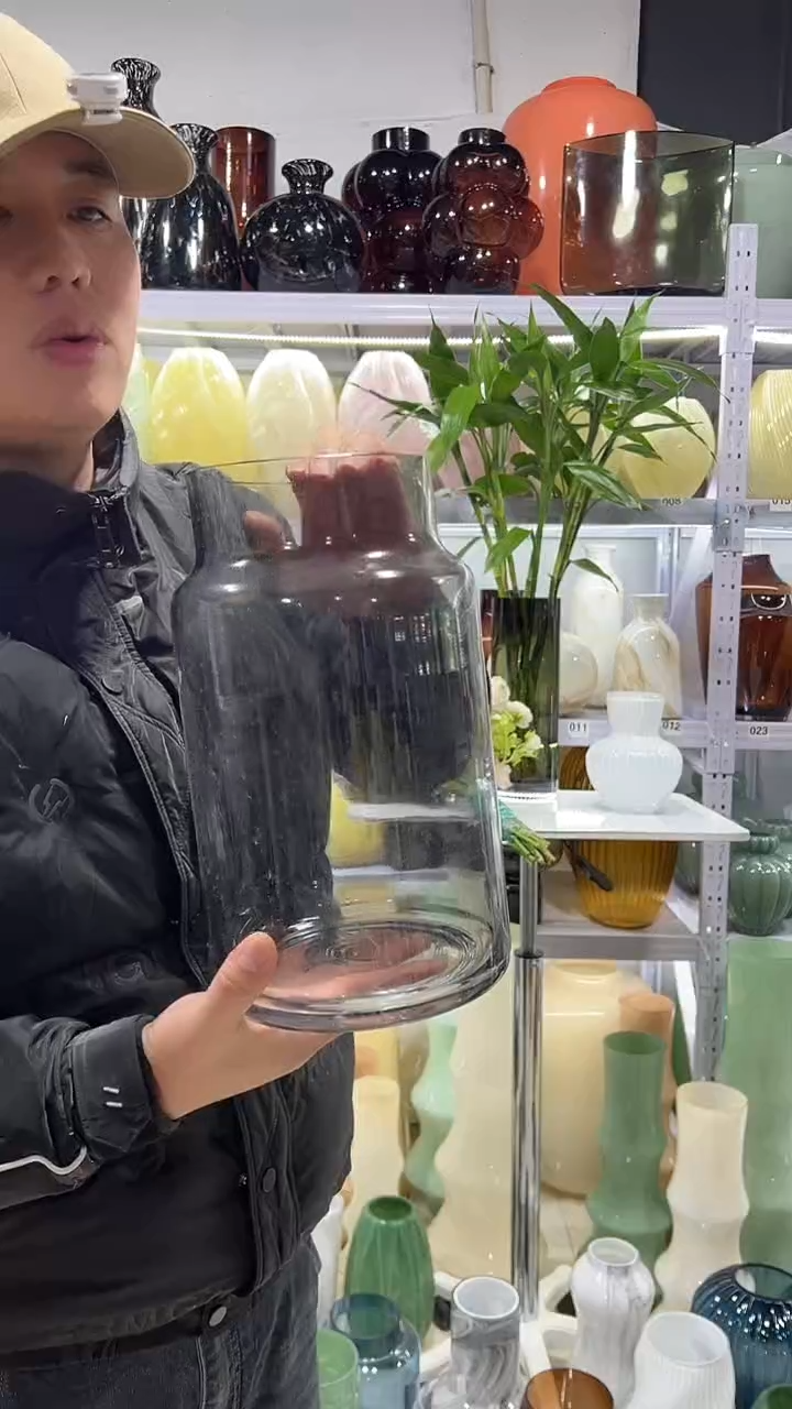 透明花瓶.........