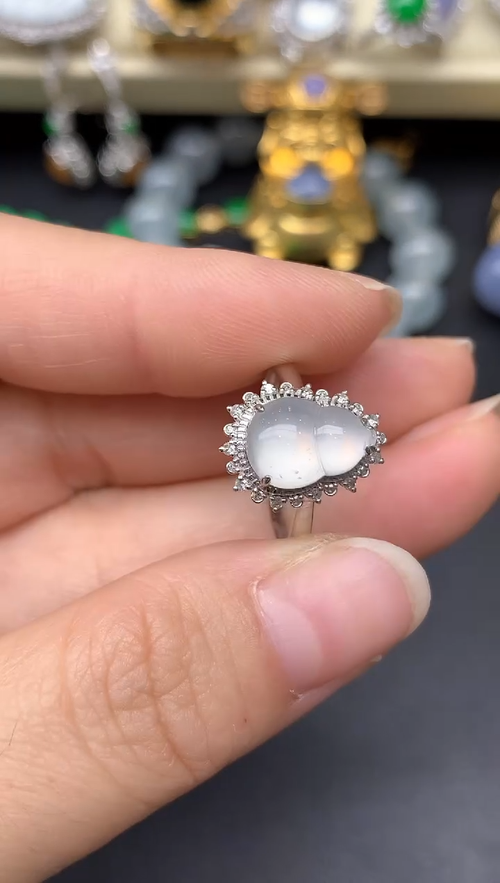 颈饰18K金镶嵌翡翠280-雪姐翡翠天天见