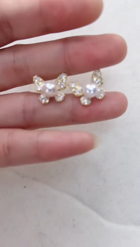 【闪购商品】淡水珍珠耳饰未镶嵌金色蝴蝶