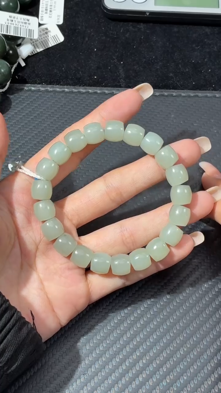 未镶嵌手串和田玉且末近矿微色差卡10直切手串