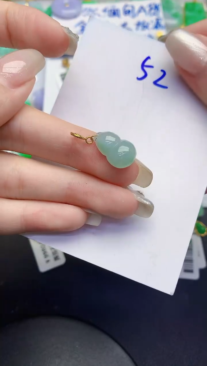 翡翠未镶嵌颈饰缅甸天然翡翠A货