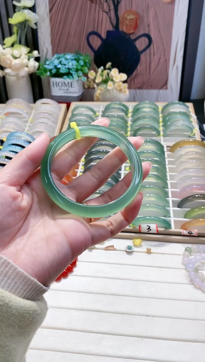 手镯玛瑙/玉髓未镶嵌100-60