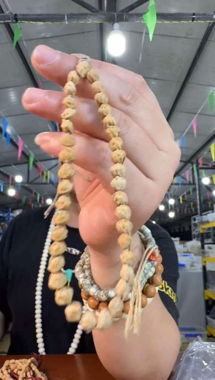 柏香籽/百香籽手串A32实物为准