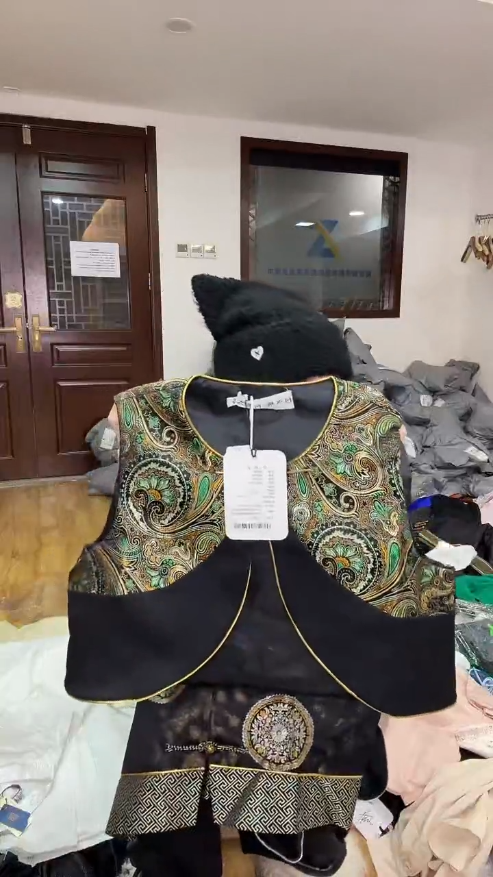 S码         95斤  马甲