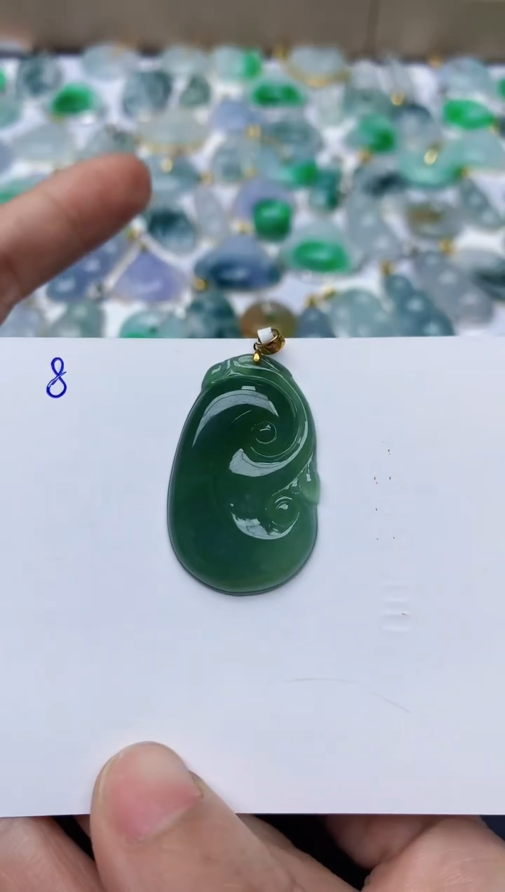 【闪购商品】翡翠颈饰18K金镶嵌天然翡翠A货   