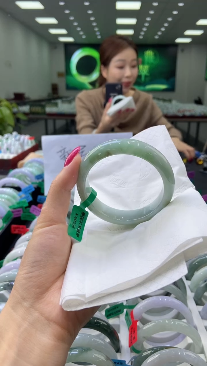 未镶嵌手镯翡翠0042784