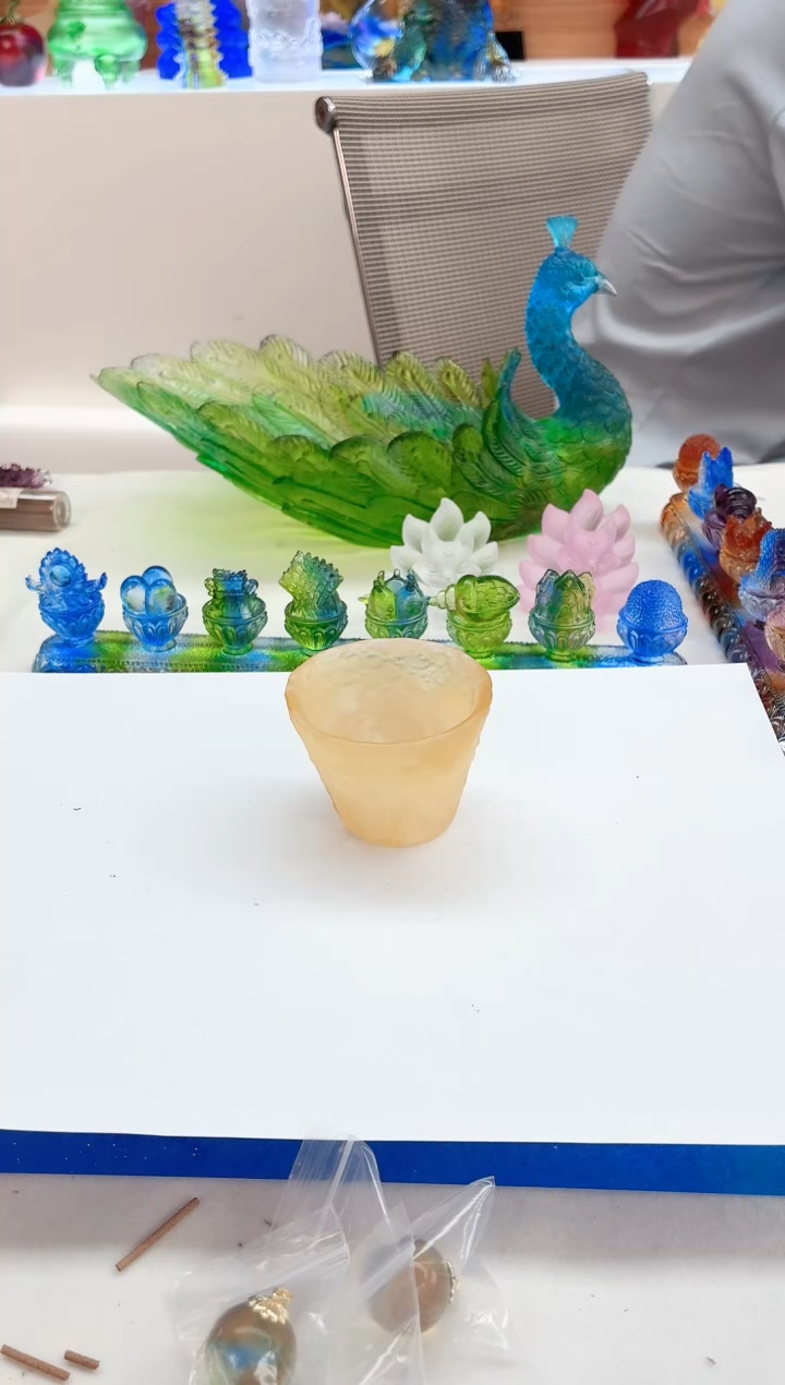 手工艺品琉璃茶杯冰冻烧琥珀色