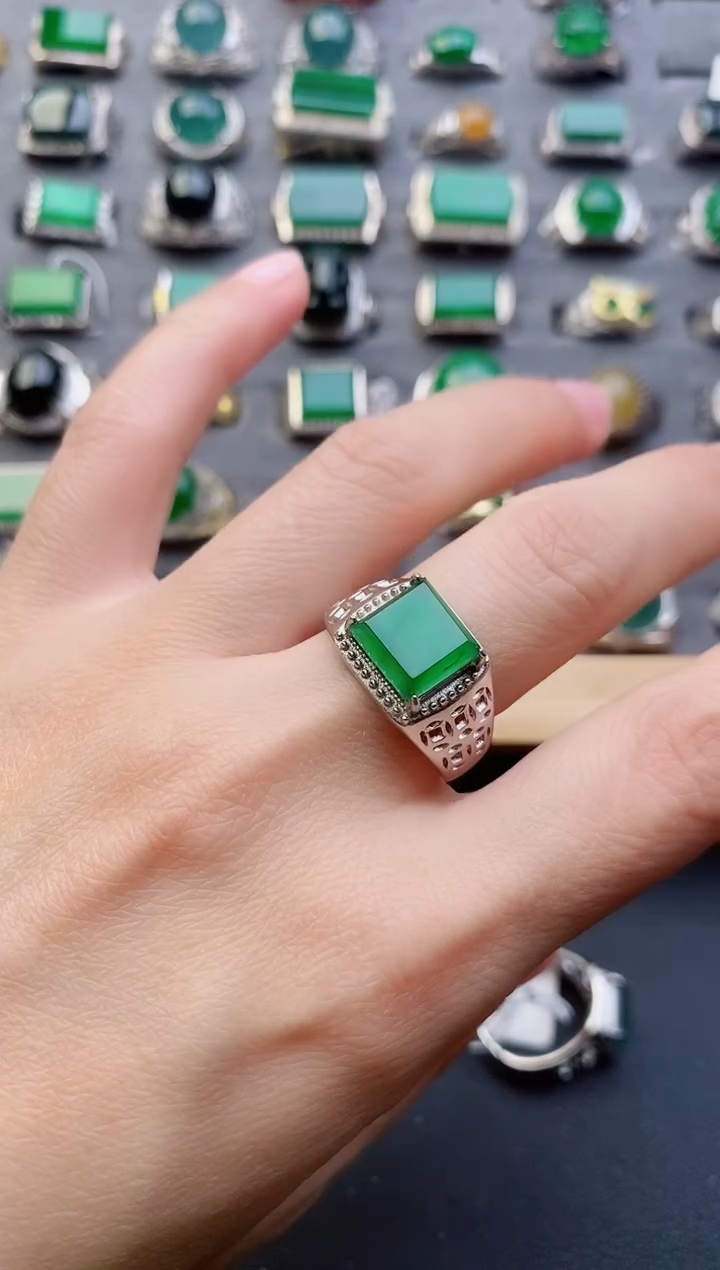 【闪购商品】翡翠戒指银S925镶嵌1212