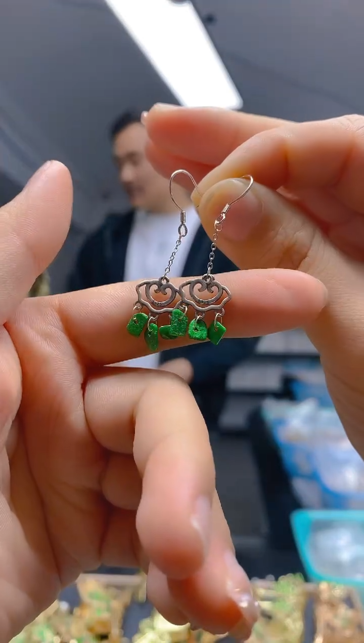 【闪购商品】翡翠耳饰银S925镶嵌084翡翠耳钩