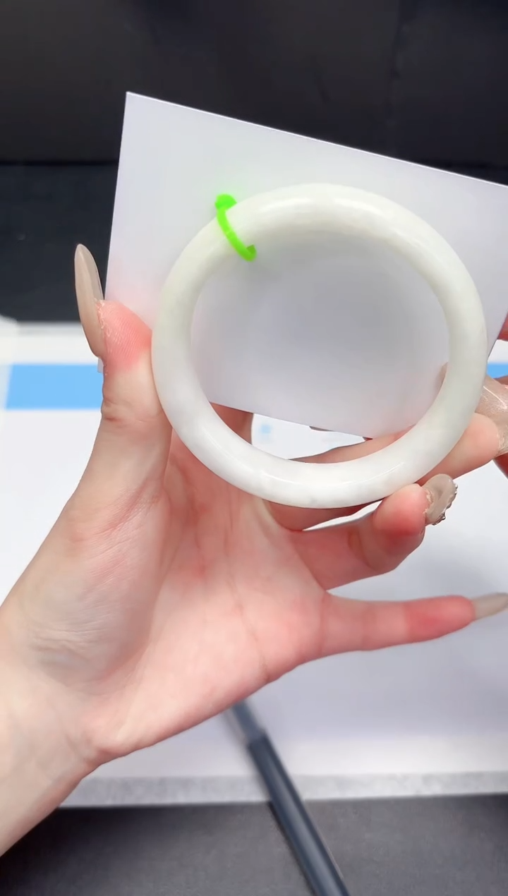 【闪购商品】和田玉手镯未镶嵌10-56.4