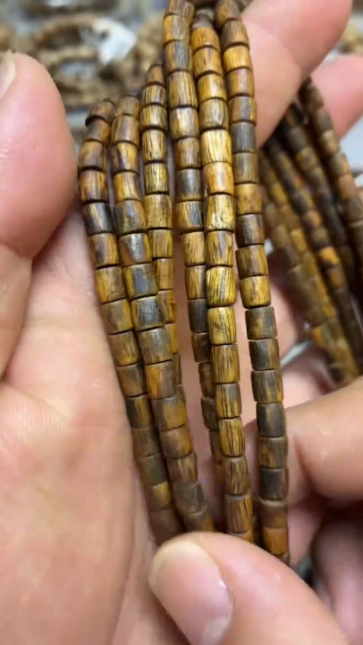 沉香手串海南红金猊随型长串多样性发其一