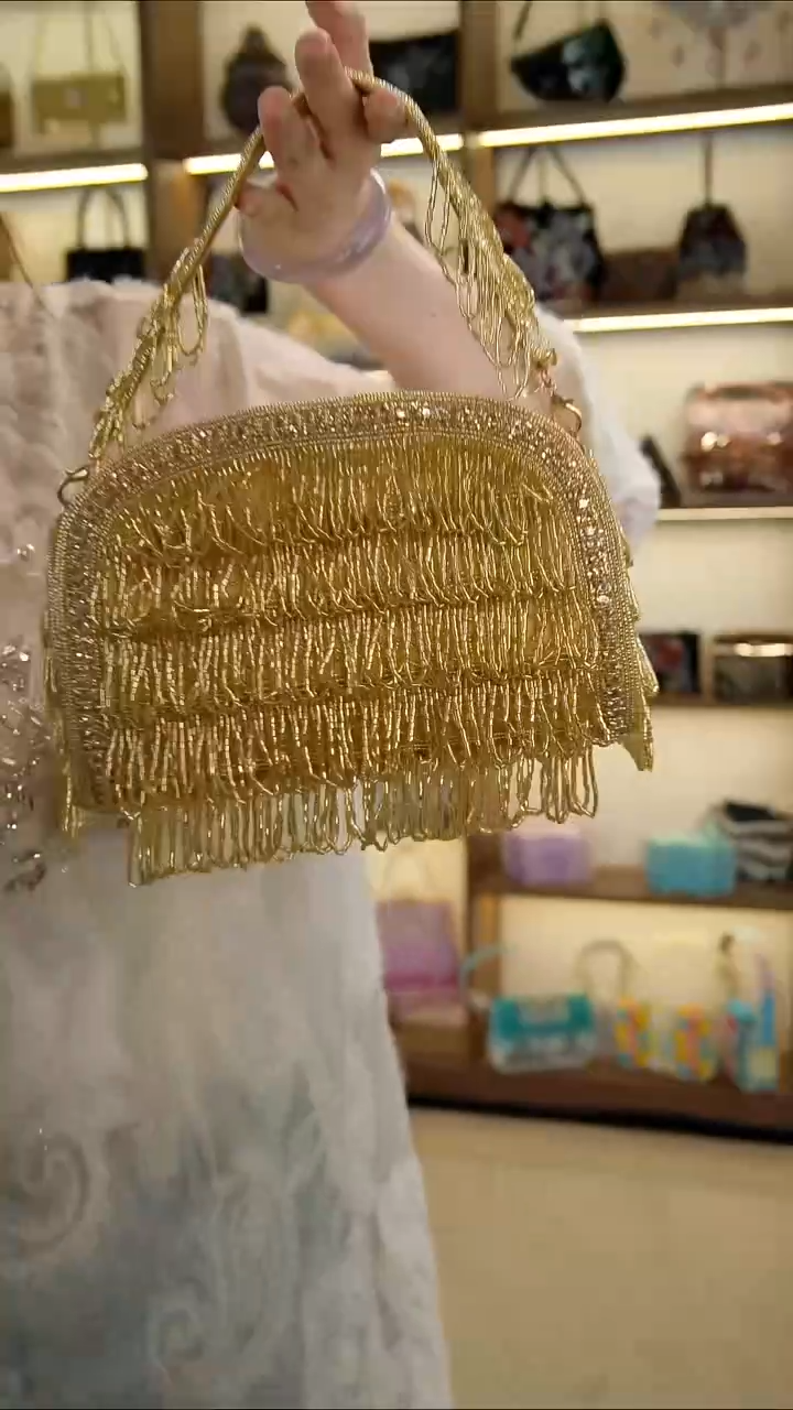 织物80百格汇手工串珠包