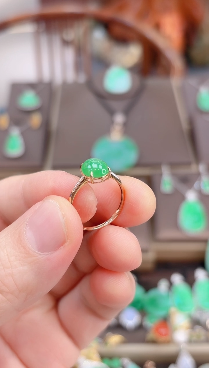 【闪购商品】翡翠戒指18K金镶嵌戒指