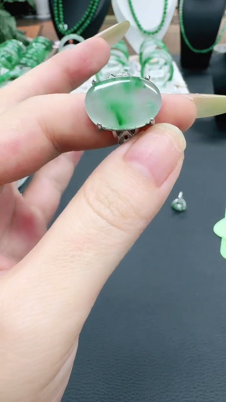 未镶嵌1石英质玉（非洲翠）/8059