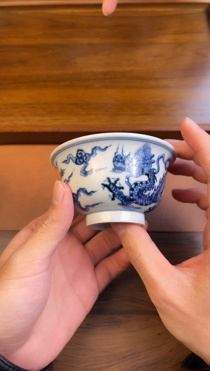 问青坊纯手工手绘青花龙纹柴窑压手杯