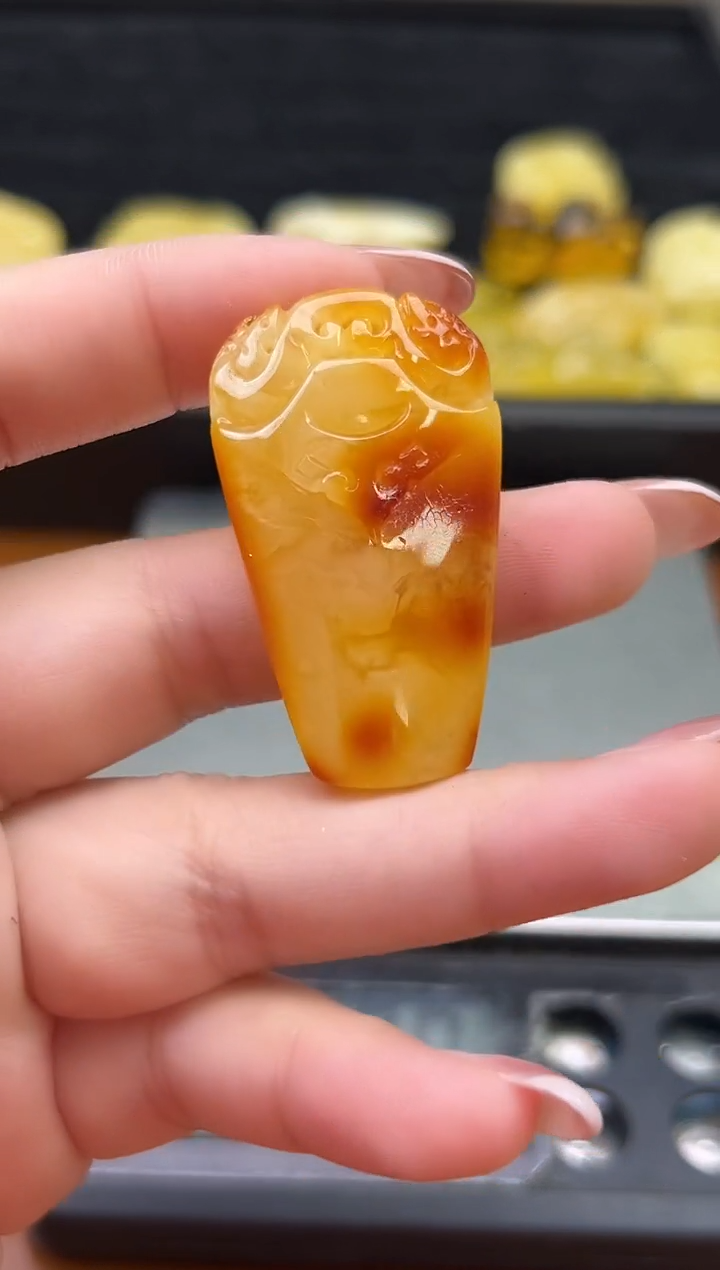 未镶嵌琥珀裸石琥珀蜜蜡吊坠