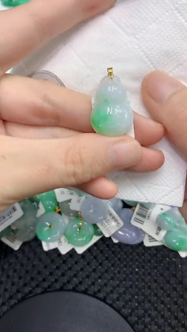 颈饰18K金镶嵌翡翠a货支持复检百元以上9元证书费自理