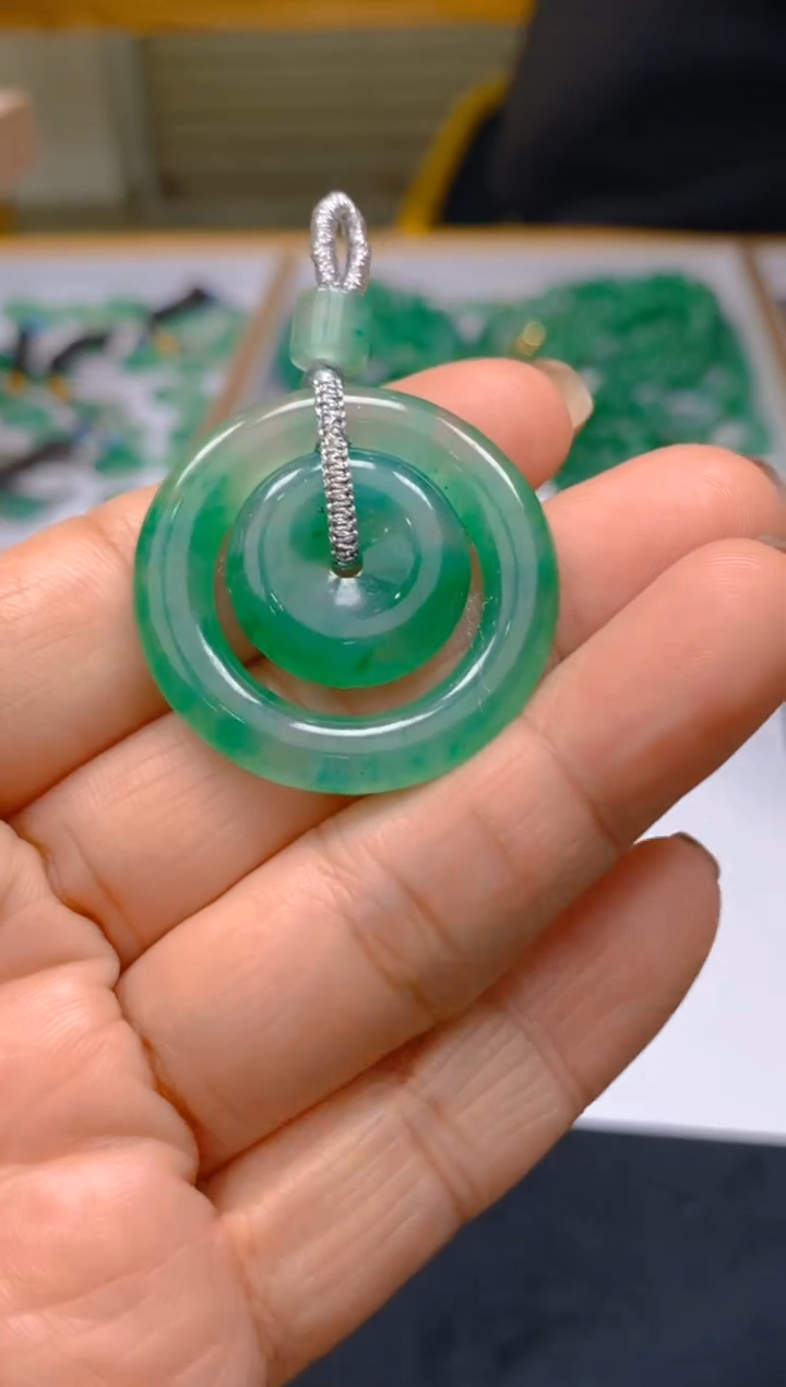 【闪购商品】石英质玉颈饰未镶嵌冰美人非洲翠054