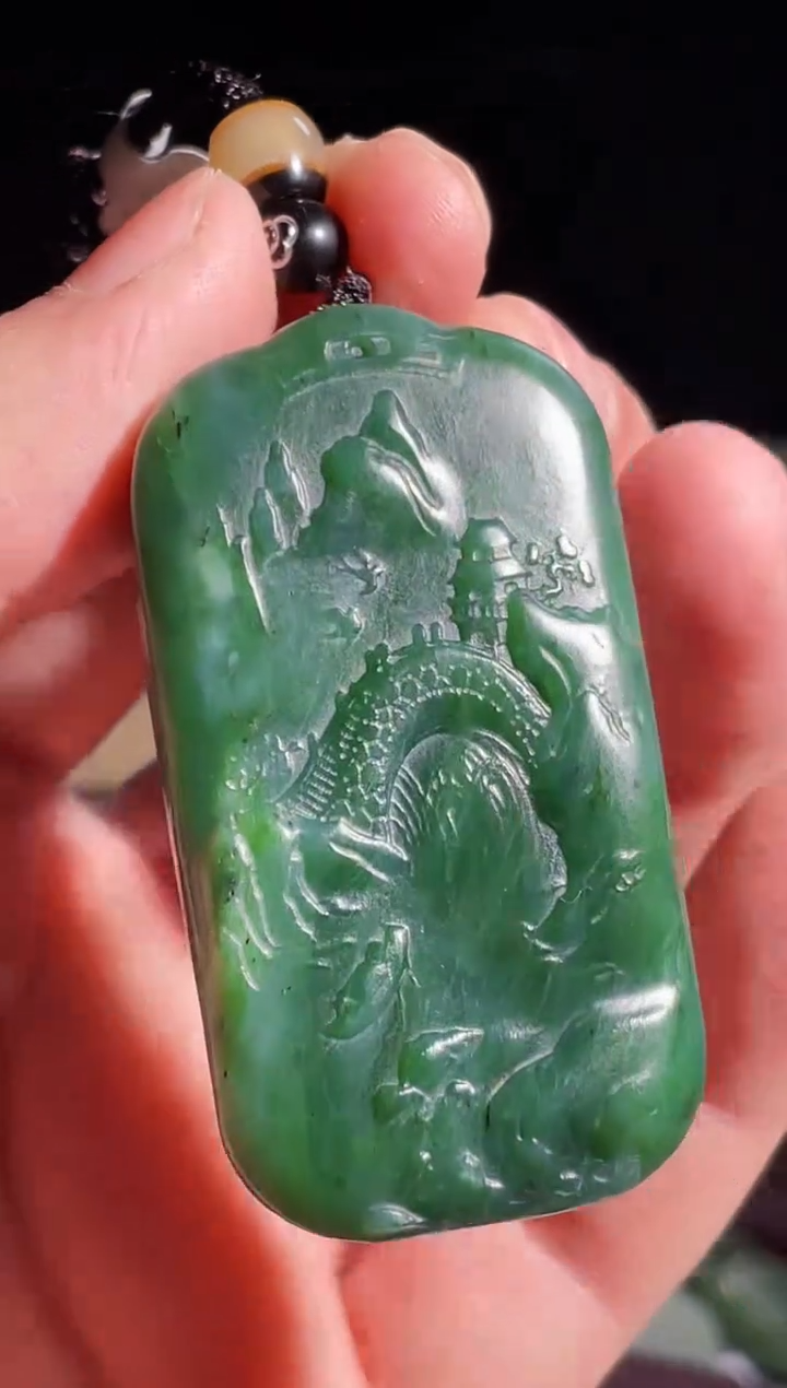 颈饰未镶嵌和田玉1