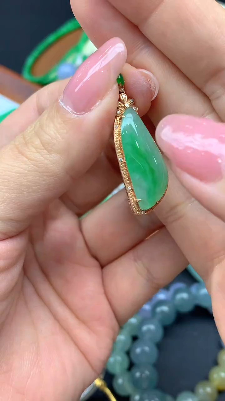 【闪购商品】翡翠颈饰未镶嵌10-天然翡翠