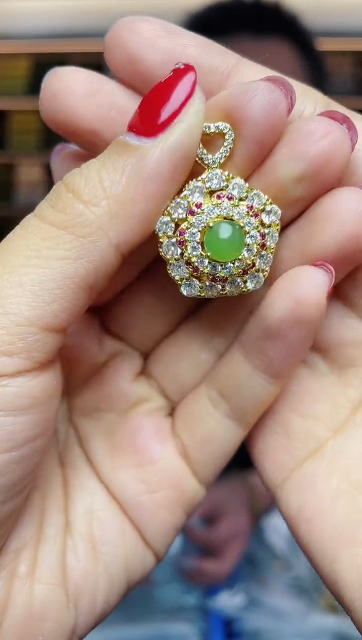 【闪购商品】和田玉`未镶嵌多样性发一件