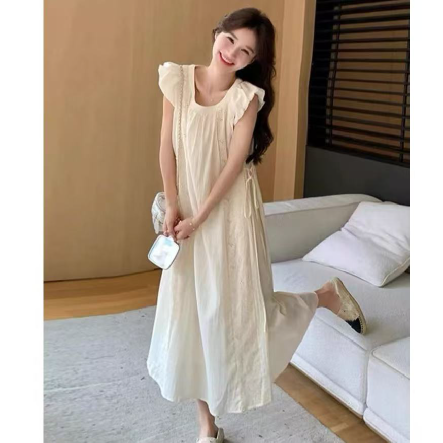 法式气质小飞袖连衣裙2025新款夏季女休闲宽松显瘦度假风长裙子