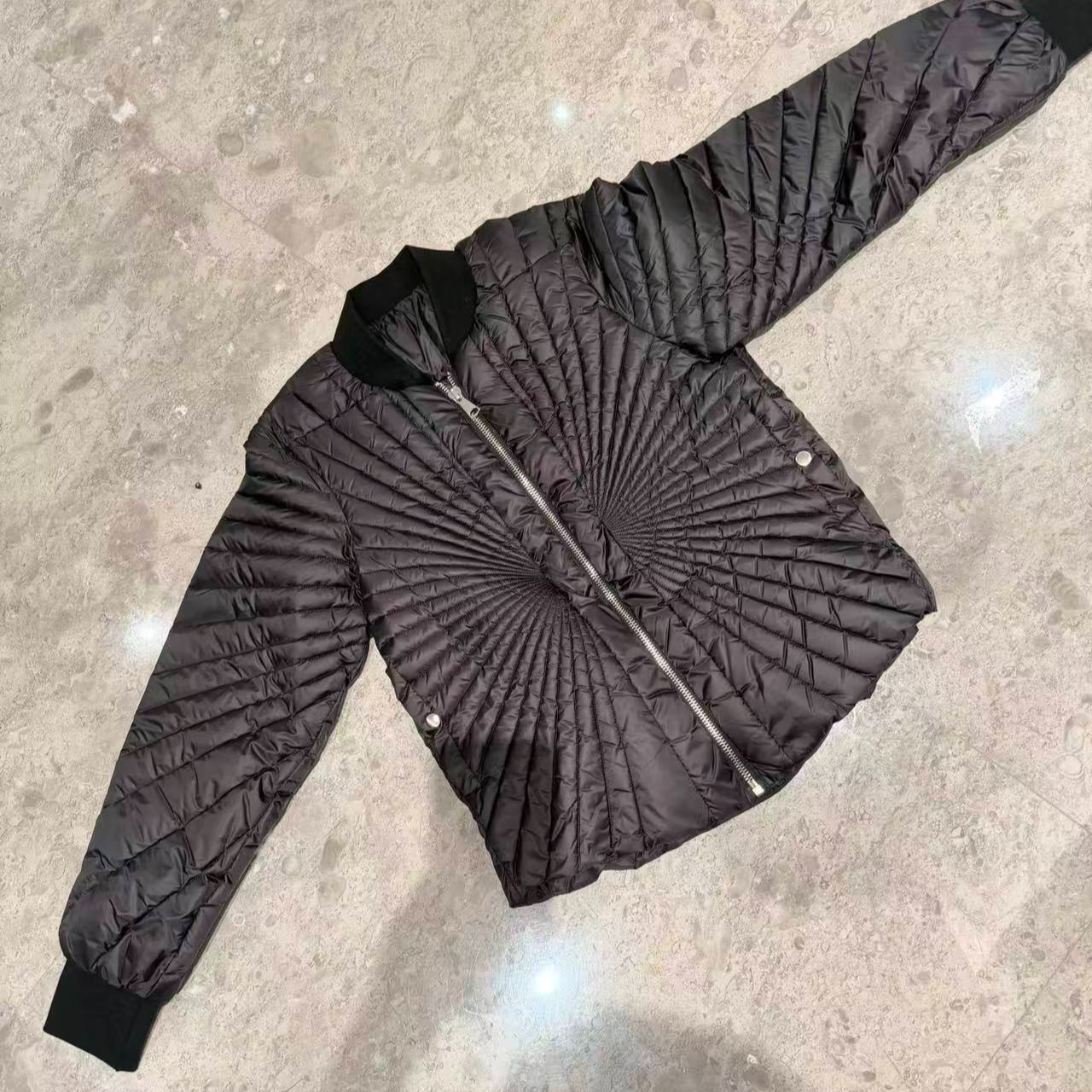 YS743 黑色短款外套【干洗】