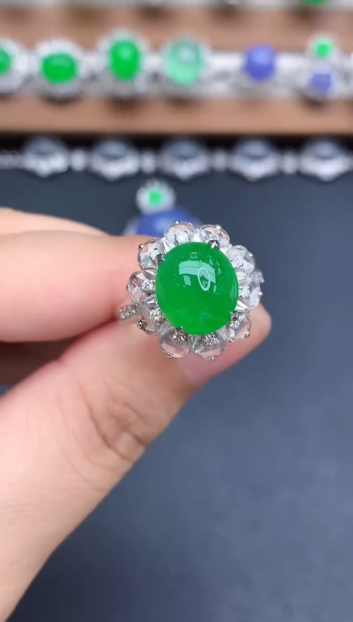 18K金镶嵌戒指翡翠675-中国好珍宝