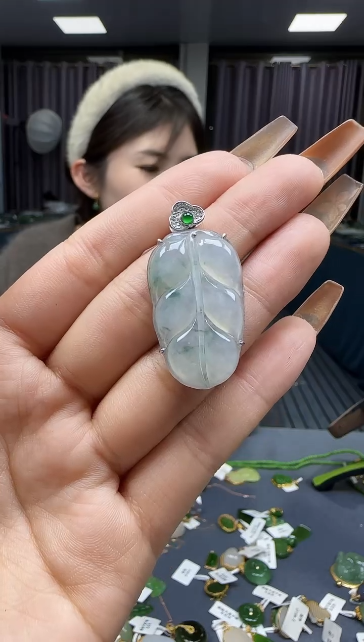 【闪购商品】翡翠挂件18K金镶嵌11111111