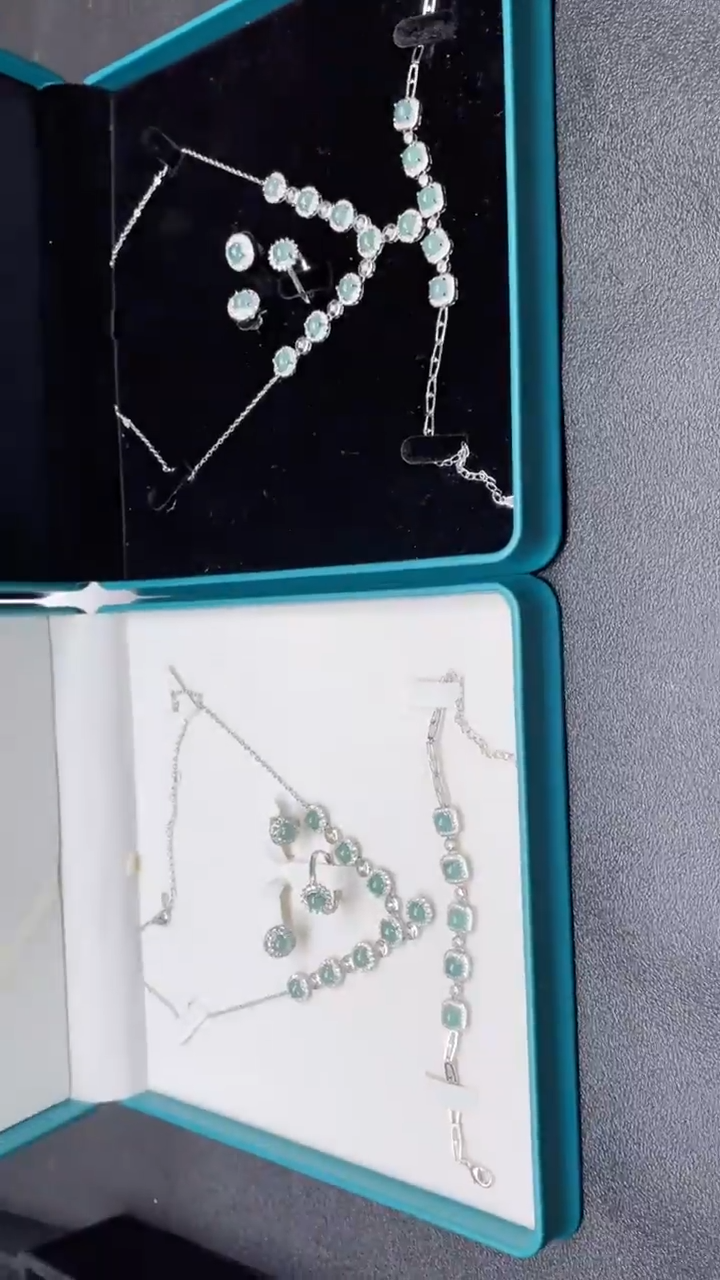 翡翠未镶嵌颈饰多样性发货（只发一套）x20