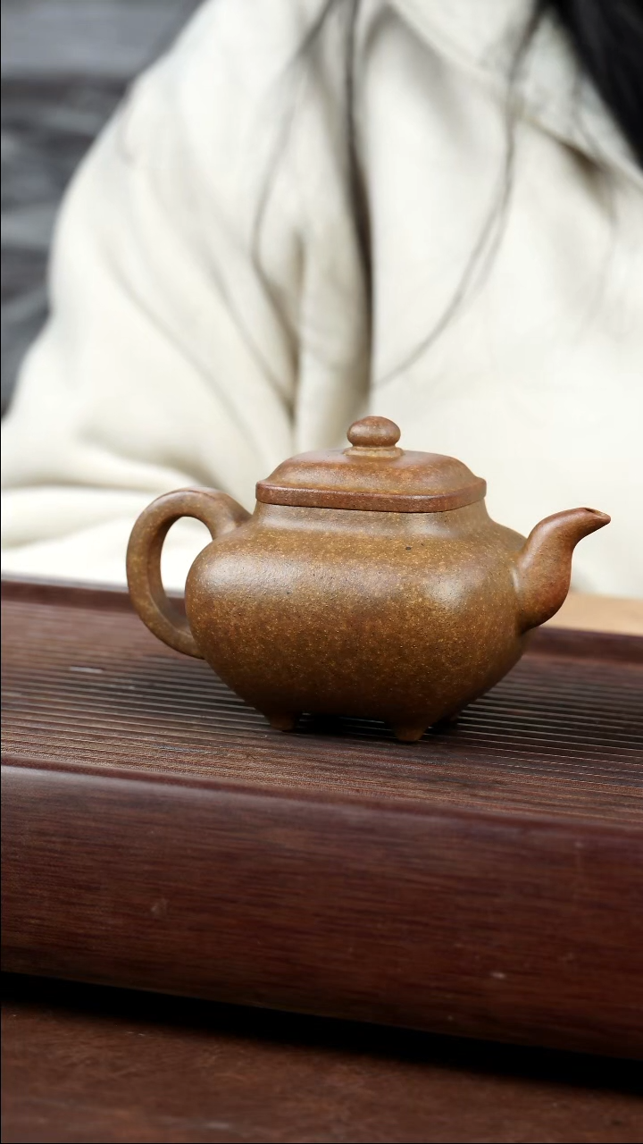 茶壶紫砂巴*仁龙骨金砂四方传炉200CC