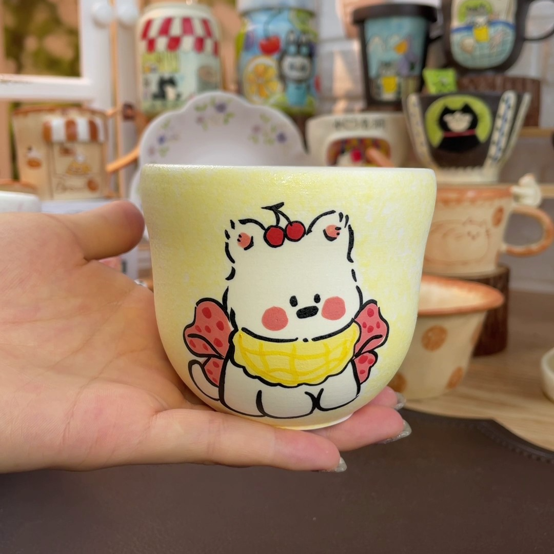 景德镇创意手绘设计师款陶瓷杯黄西高地