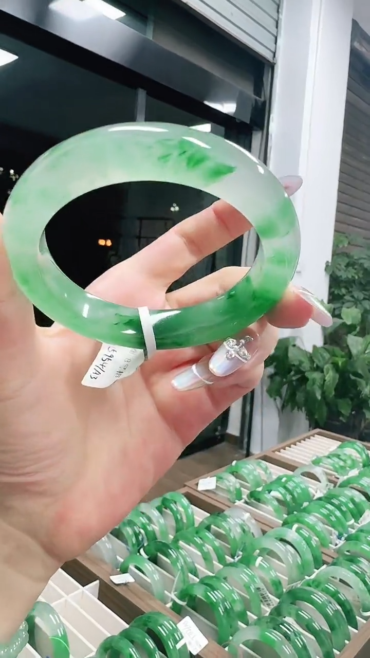 未镶嵌1石英质玉（非洲翠）/0774-58