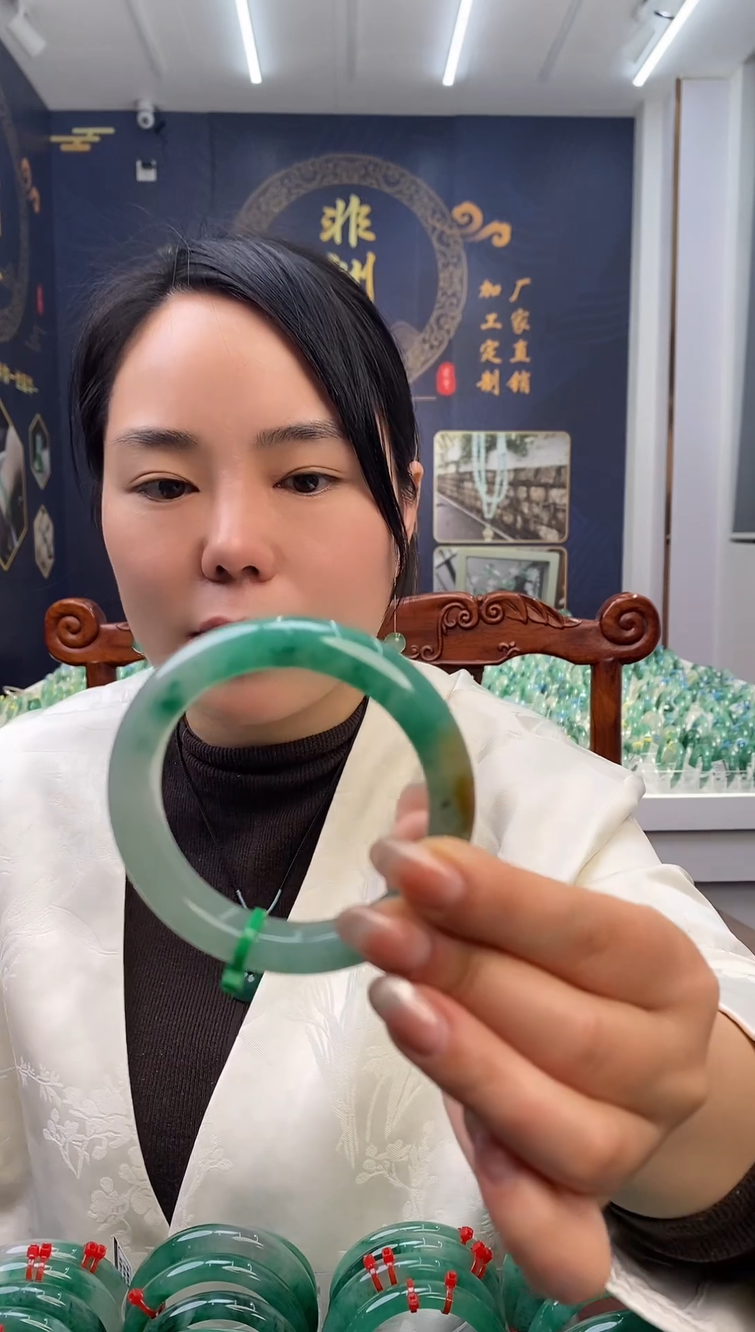 【闪购商品】石英质玉手镯未镶嵌天然非洲翠高冰手镯15