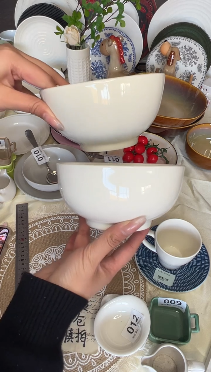 新骨瓷014 瑕疵 暖白 5,75寸 矮款 高脚碗