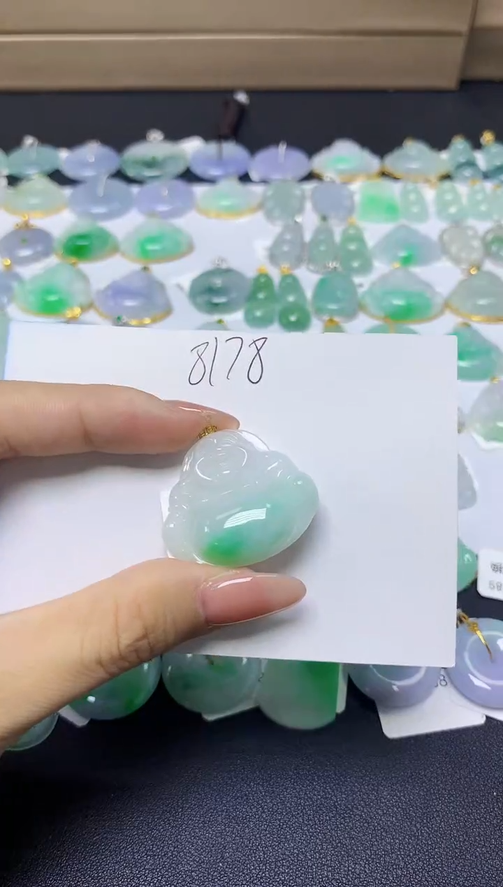 翡翠18K金镶嵌颈饰天然自然緬甸A貨翡翠