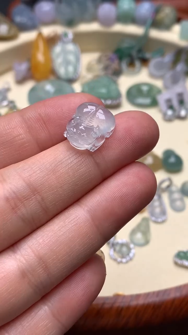 【闪购商品】翡翠颈饰未镶嵌翡翠貔貅