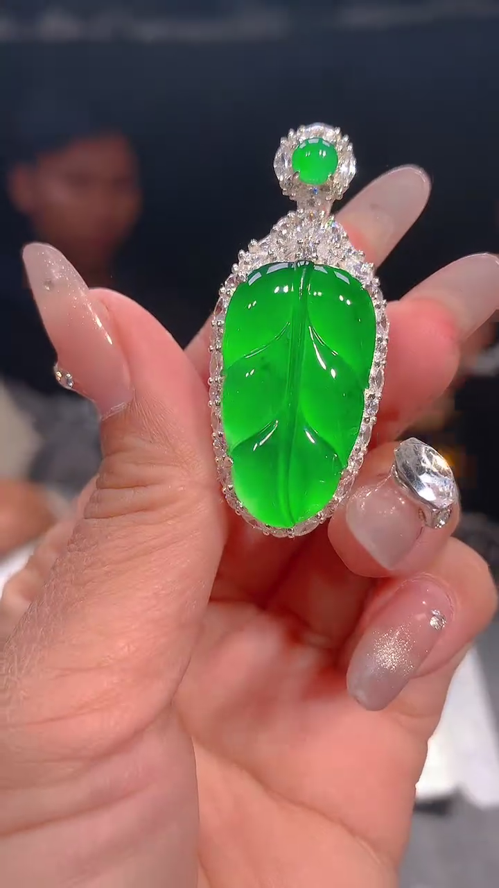 【闪购商品】定制翡翠未镶嵌50多样性发货（发其一) 