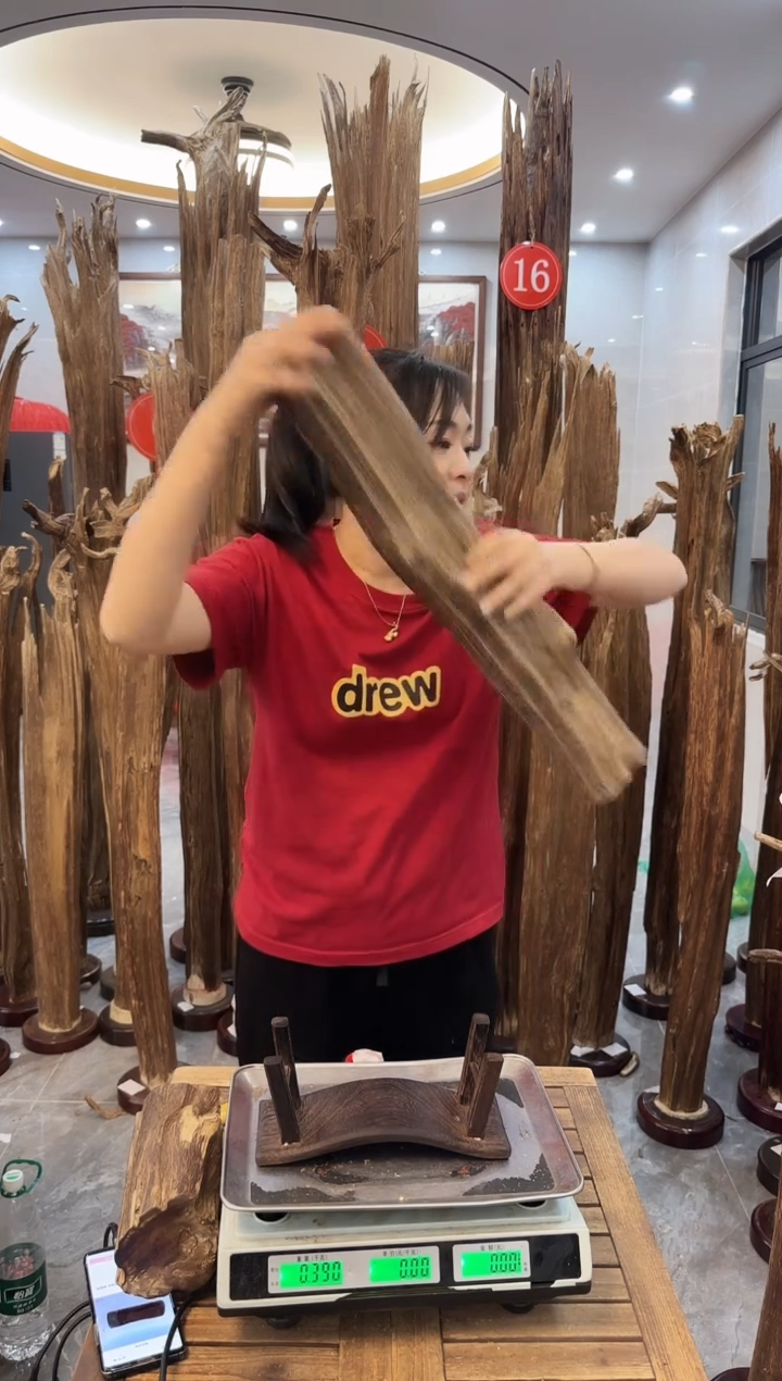 【闪购商品】沉香摆件沉香摆件