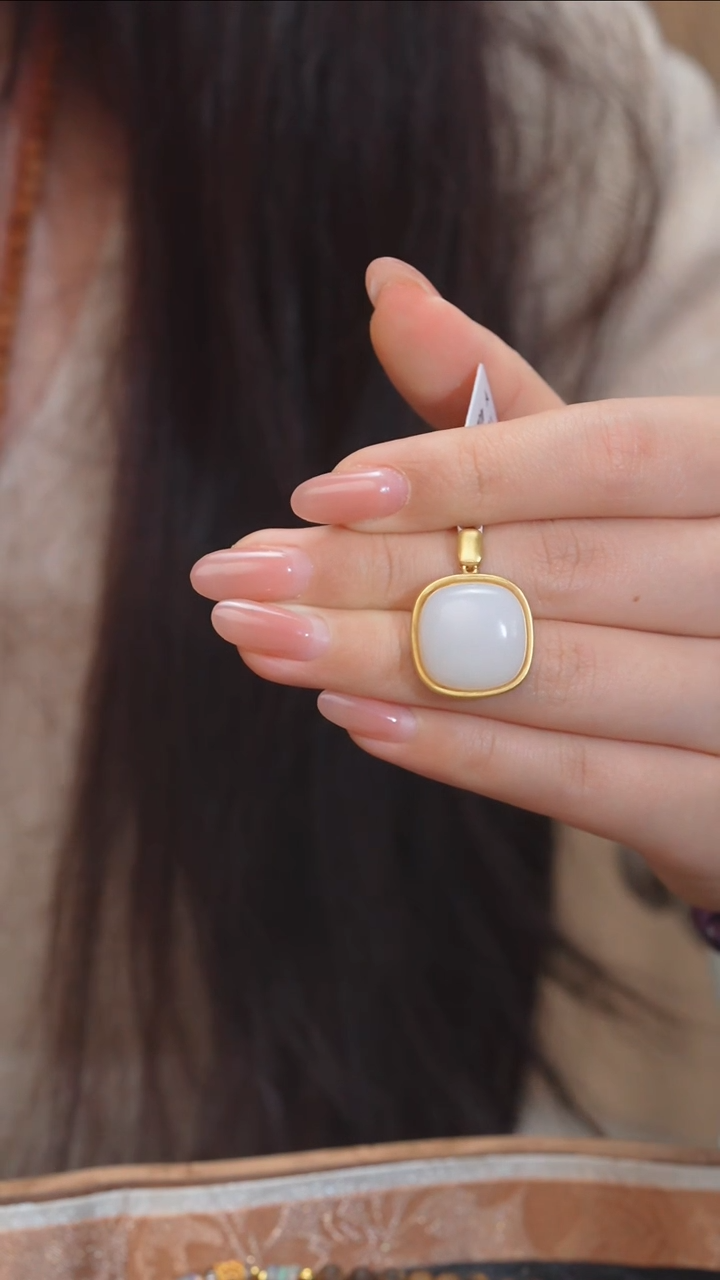 【闪购商品】和田玉吊坠不含链18K金镶嵌（二）@@N6820