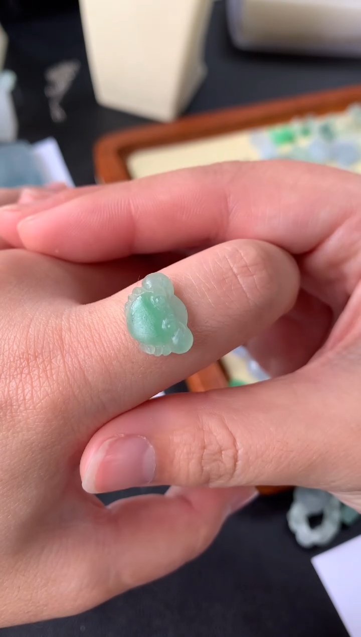 【闪购商品】定制翡翠未镶嵌翡翠