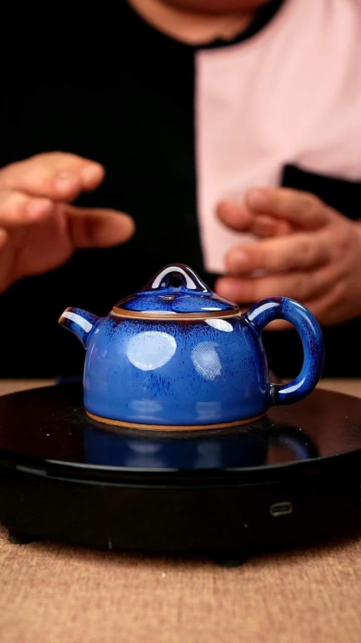 【闪购商品】558#国工一级品原矿钧瓷炉钧釉半月壶