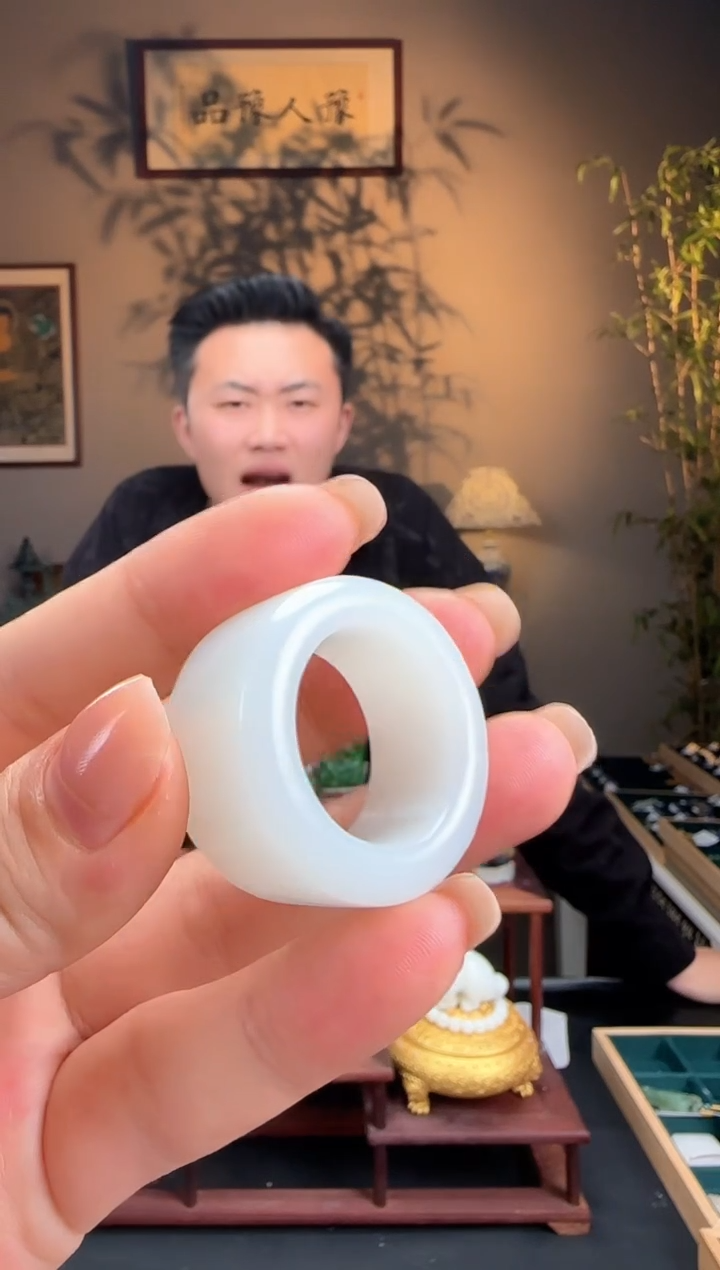 未镶嵌和田玉挂件白玉扳指