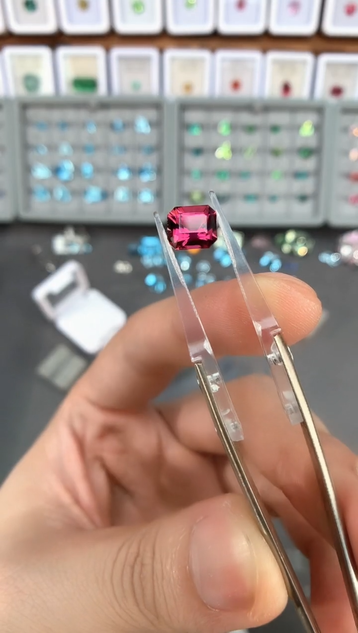 【闪购商品】定制碧玺裸石未镶嵌1.88ct