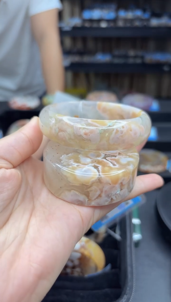 石英质玉未镶嵌手镯34（61圈赠送镯心）