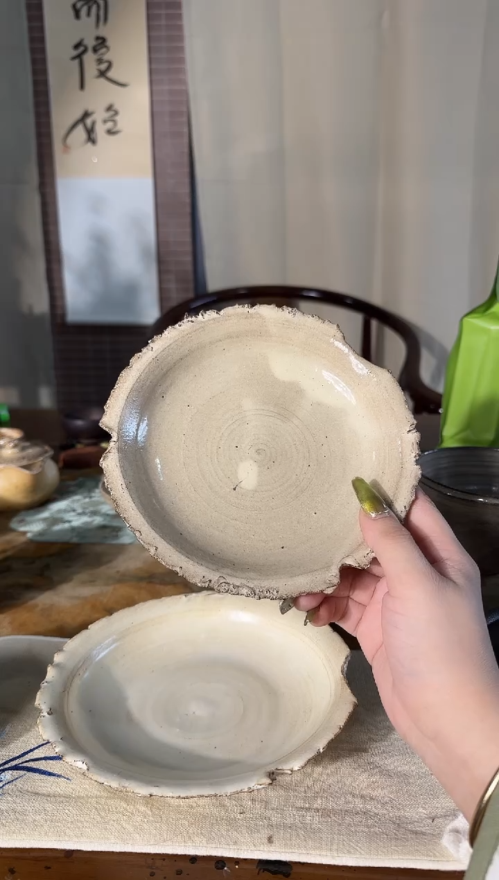 瓷片手作粉引破口壶承