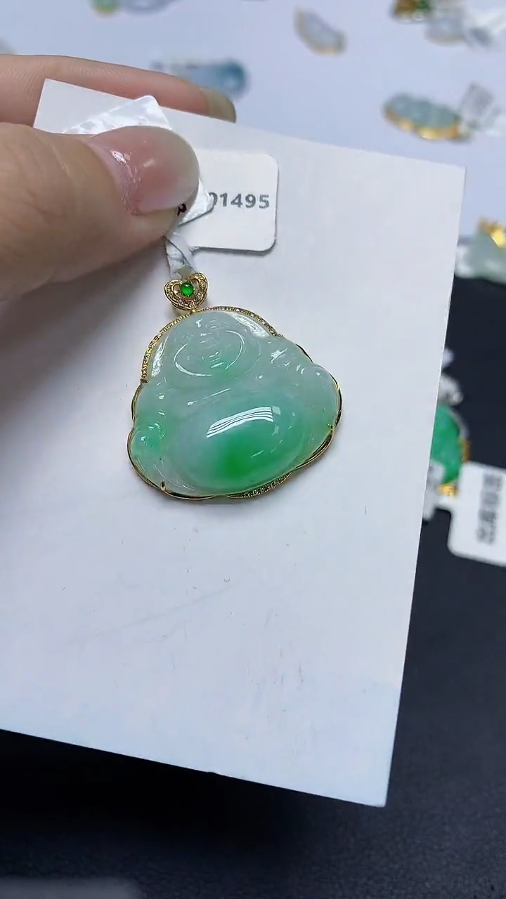 翡翠18K金镶嵌颈饰天然缅甸翡翠A货